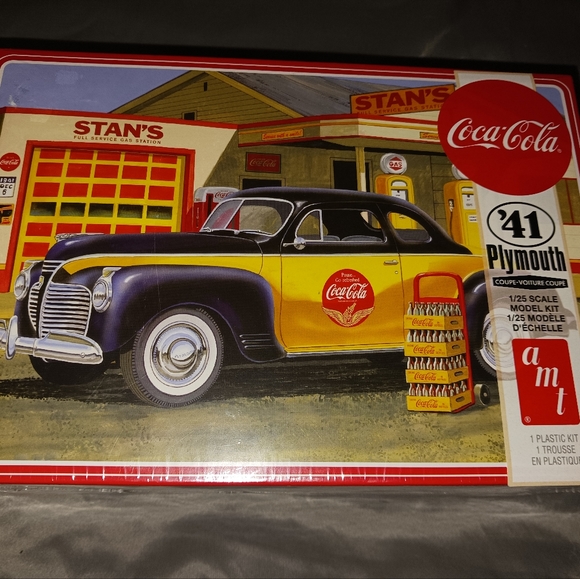 NEW! COCA-COLA 41' CAR MODEL - Picture 2 of 6